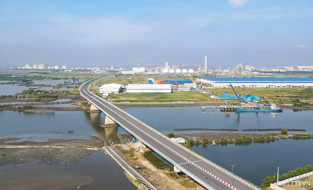 TP. Hồ Chí Minh bàn phương án logistics để kéo dòng hàng khỏi khu lõi
