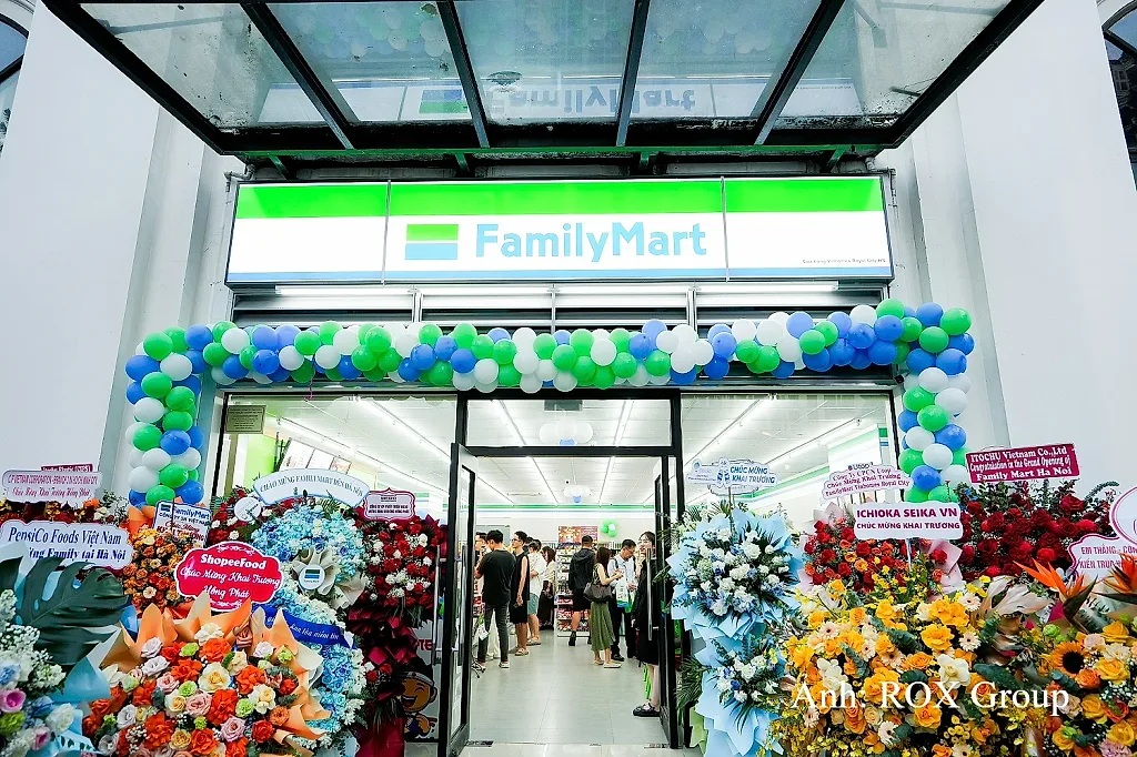 FamilyMart chào Hà Nội bằng những tiện lợi chuẩn gu