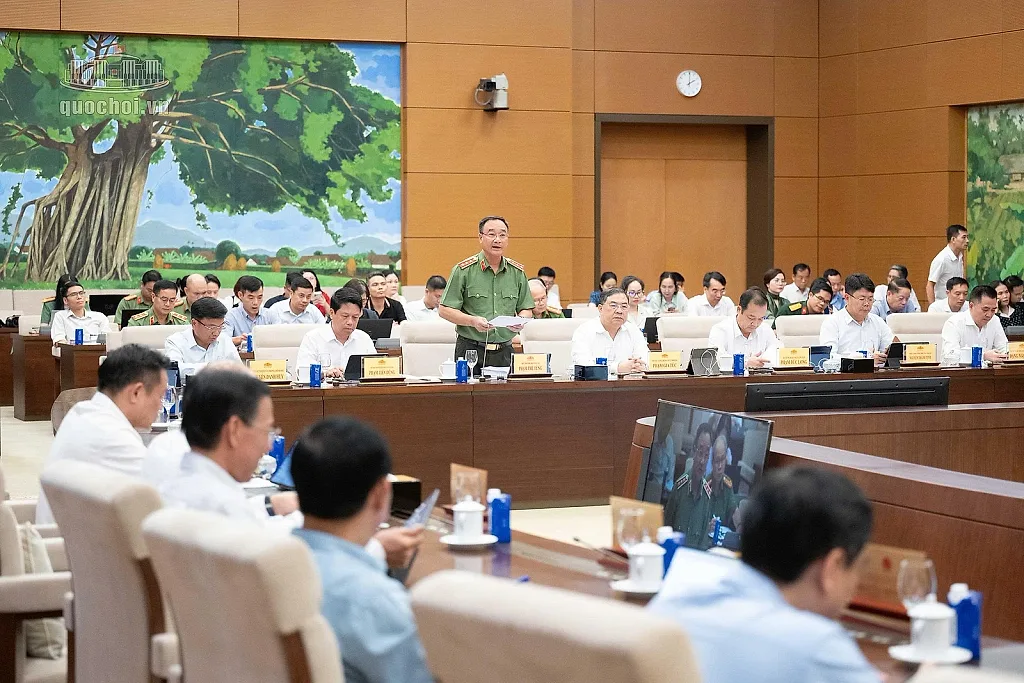 Thiết lập khuôn khổ pháp lý đầy đủ về định danh và xác thực điện tử