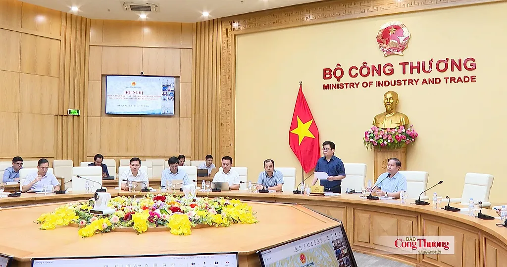 Bộ Công Thương phổ biến, đôn đốc phát triển điện mặt trời mái nhà