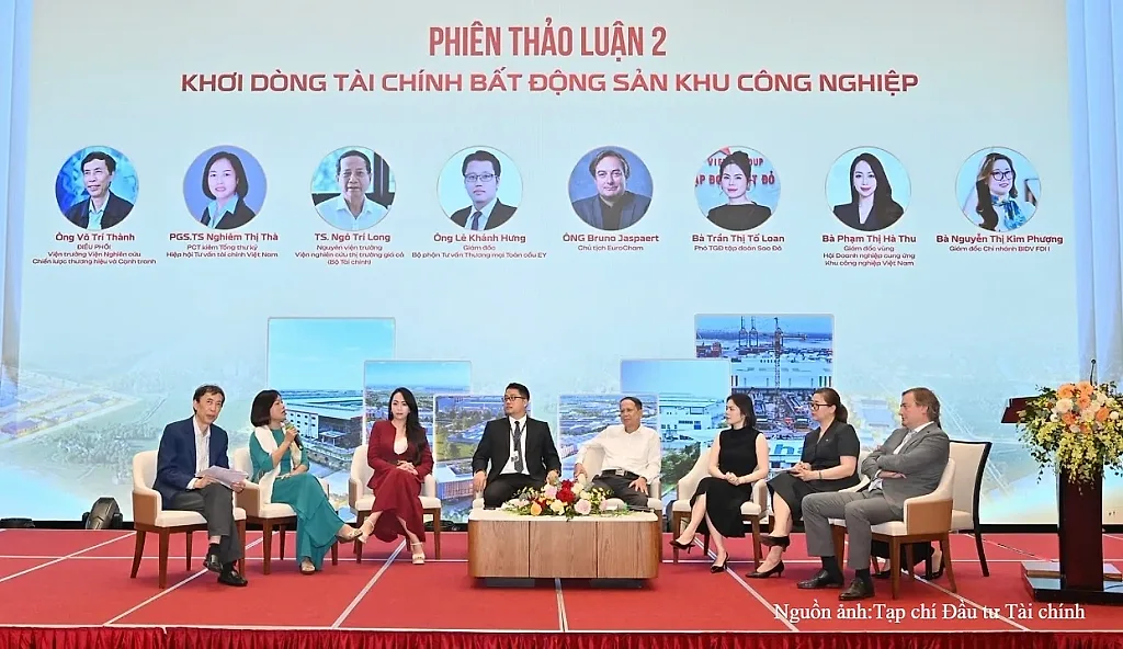 Khơi dòng tài chính, đón sóng đầu tư trong kỷ nguyên mới