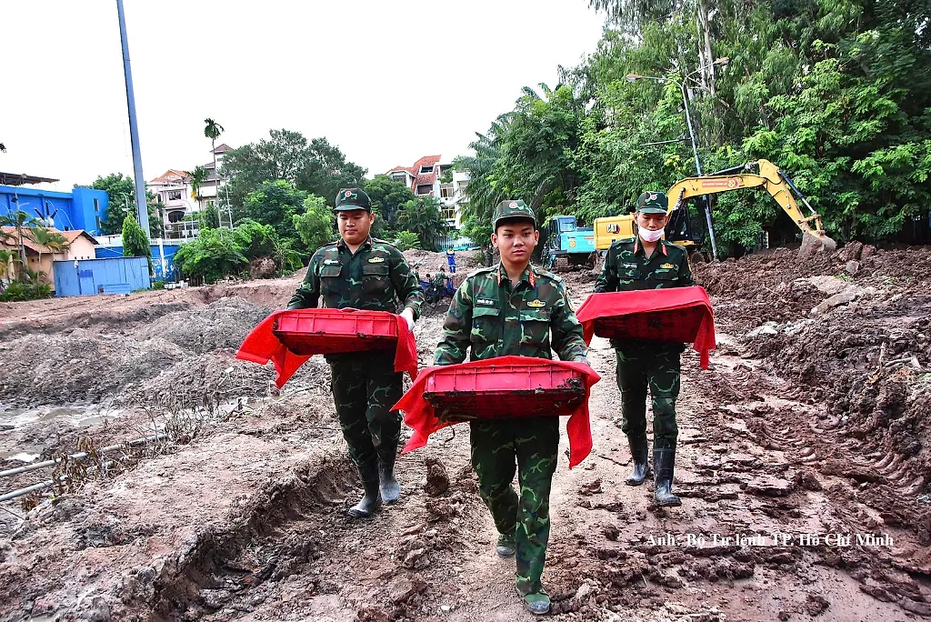 Ngày 29/9: Phát hiện 6 bộ hài cốt liệt sĩ tại Công viên Lê Thị Riêng