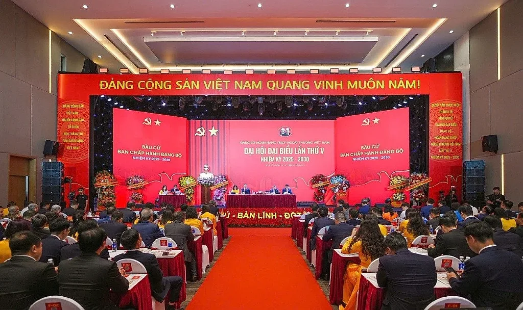 Từ “số hóa ngân hàng” đến “đổi mới phương thức lãnh đạo”: Để nghị quyết trở thành năng lực phát triển tại Vietcombank
