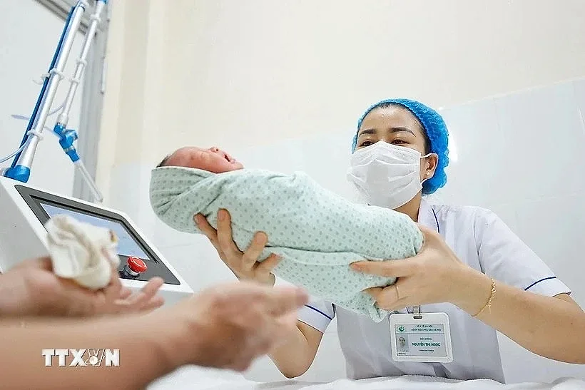 Hà Nội thí điểm hỗ trợ đăng ký khai sinh ngay tại Bệnh viện Phụ sản