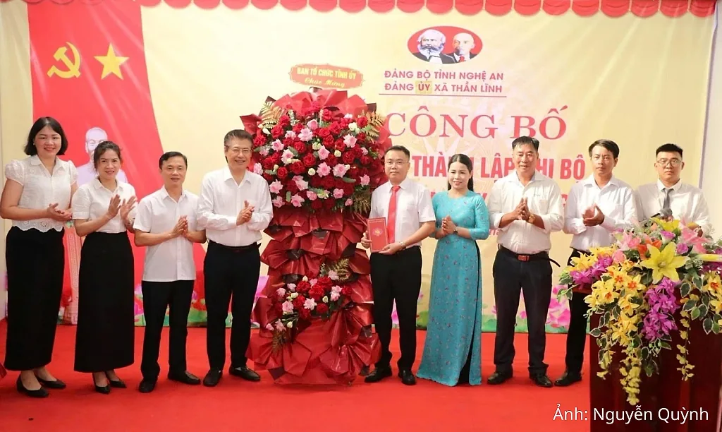 Nghệ An: Phát triển đảng viên trong doanh nghiệp đạt kết quả cao