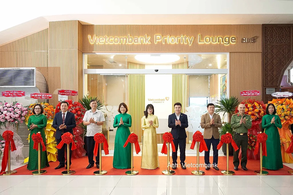 Vietcombank khai trương phòng chờ Vietcombank Priority Lounge tại Cam Ranh