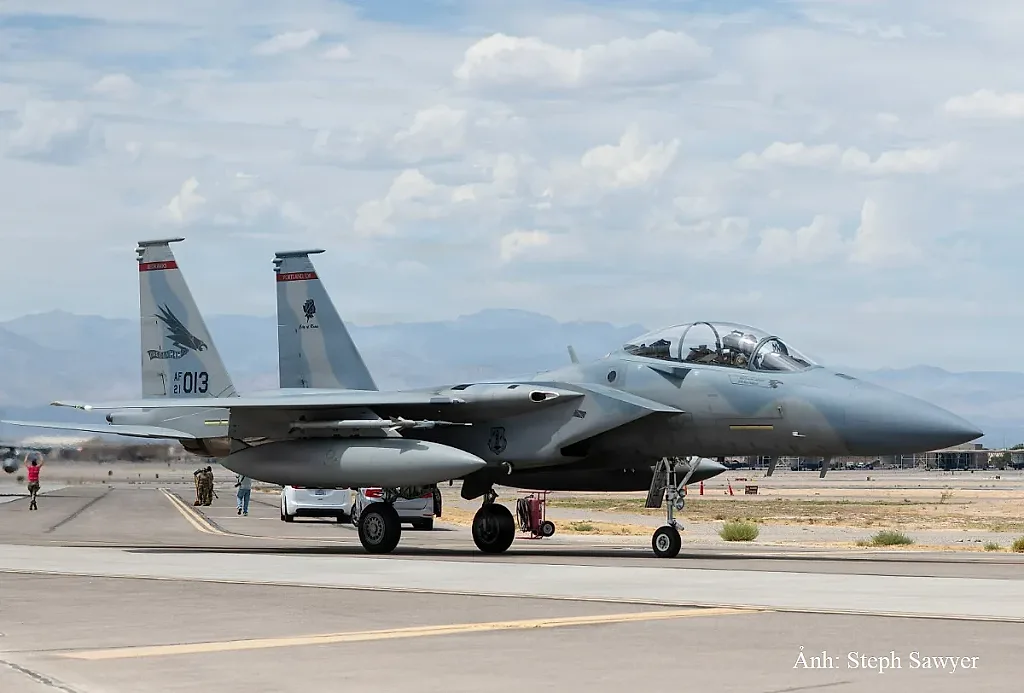 Mỹ tìm ‘lá chắn’ mới cho tiêm kích F-15EX
