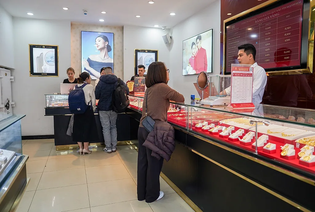 Giá vàng hôm nay (3/10): Vàng miếng giảm 200.000 đồng/lượng