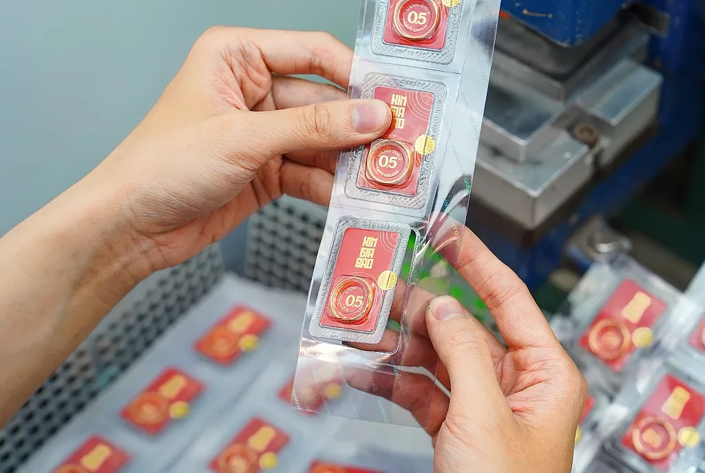 Giá vàng hôm nay (4/10): Vàng miếng đồng loạt hạ giá