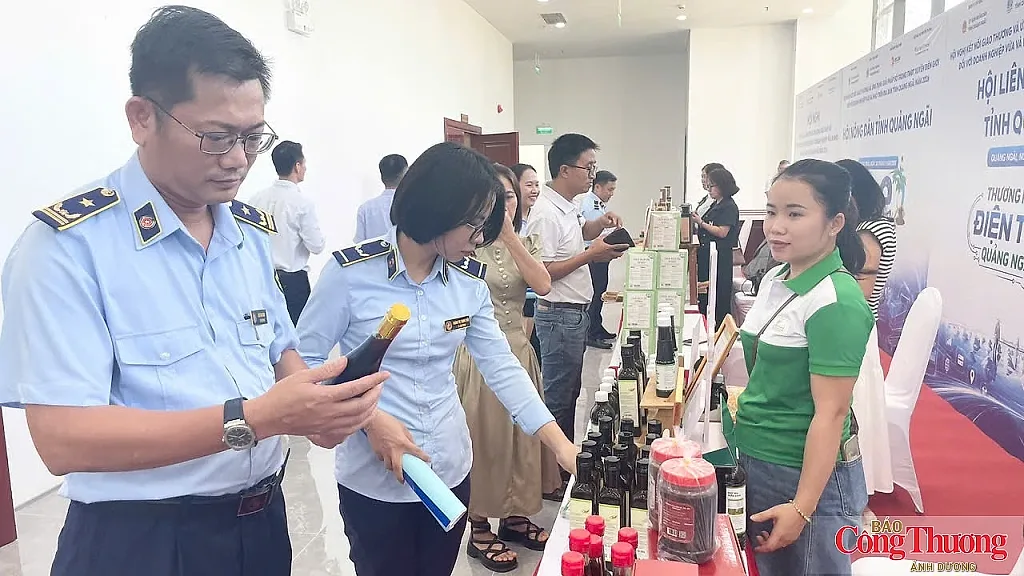 Quảng Ngãi: Tăng cường kiểm tra an toàn thực phẩm dịp cuối năm