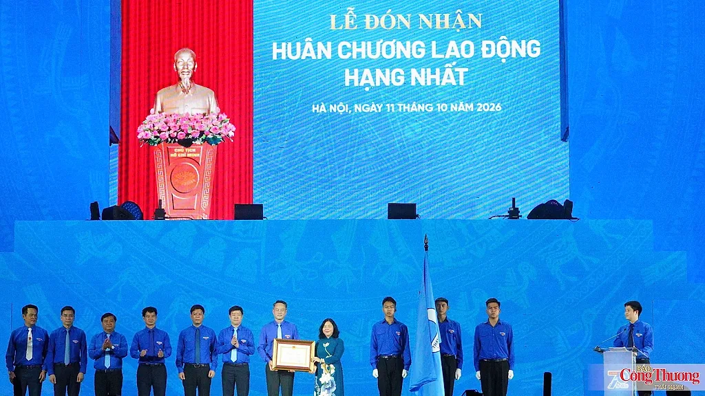 Hội Liên hiệp Thanh niên Việt Nam đón nhận Huân chương Lao động hạng Nhất