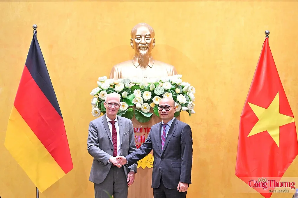Việt Nam - Hamburg (Đức) thúc đẩy kết nối cảng biển, mở rộng giao thương