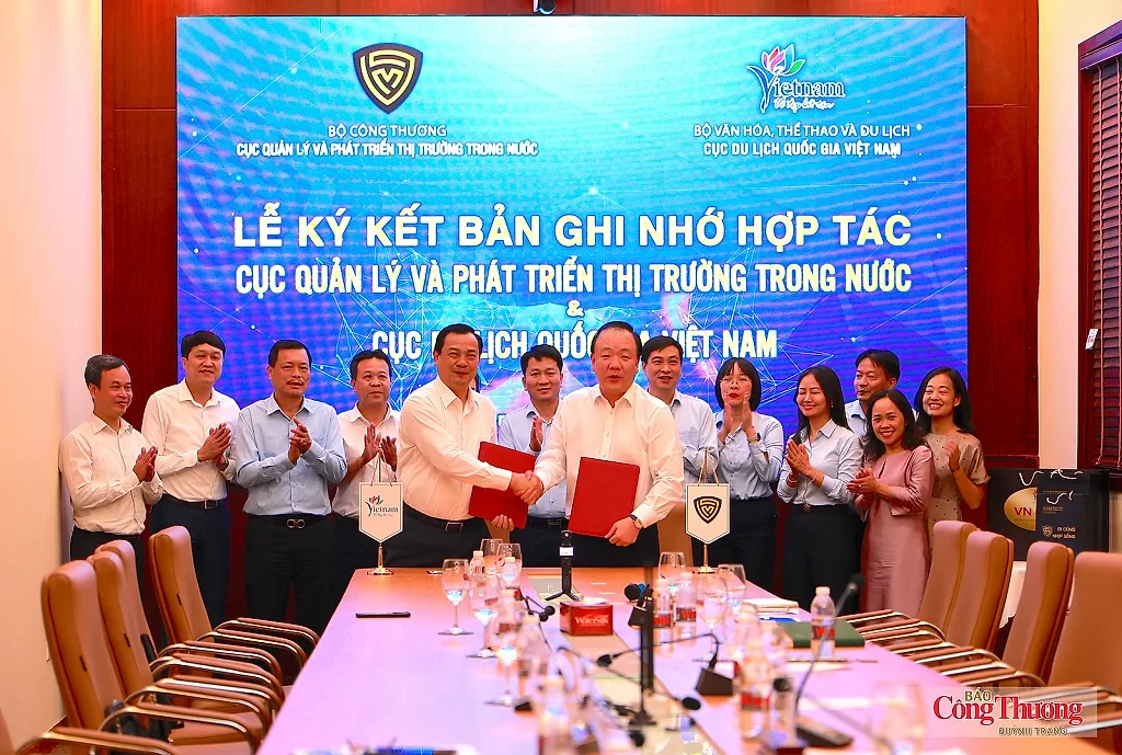 Cục Quản lý và Phát triển thị trường trong nước và Cục Du lịch Quốc gia Việt Nam ký kết hợp tác