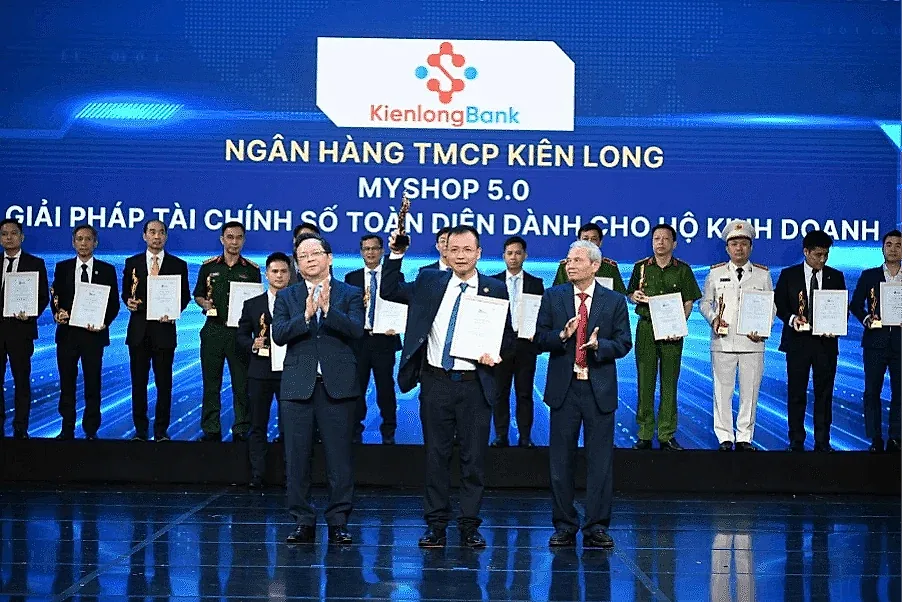 Hỗ trợ tối đa cho Hộ kinh doanh, KienlongBank và MyShop 5.0 thắng lớn tại Giải thưởng Chuyển đổi số 2026