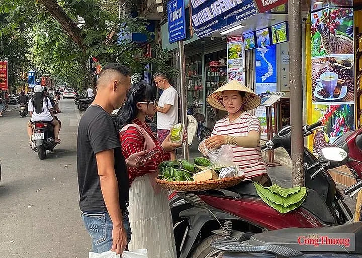Làng cốm Hà Nội chuyển mình để mở rộng thị trường