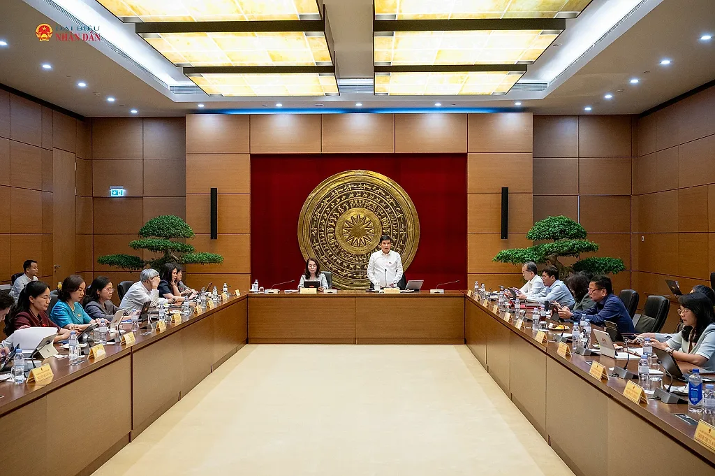 Đại biểu đề nghị kiểm soát rủi ro, bảo vệ nhà đầu tư chứng khoán