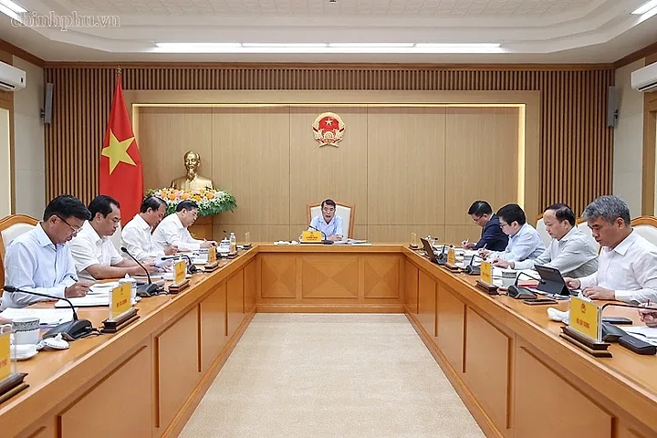 Kết luận của Thủ tướng về các giải pháp bảo đảm cung ứng điện giai đoạn 2026-2030 và điều chỉnh Quy hoạch điện VIII điều chỉnh