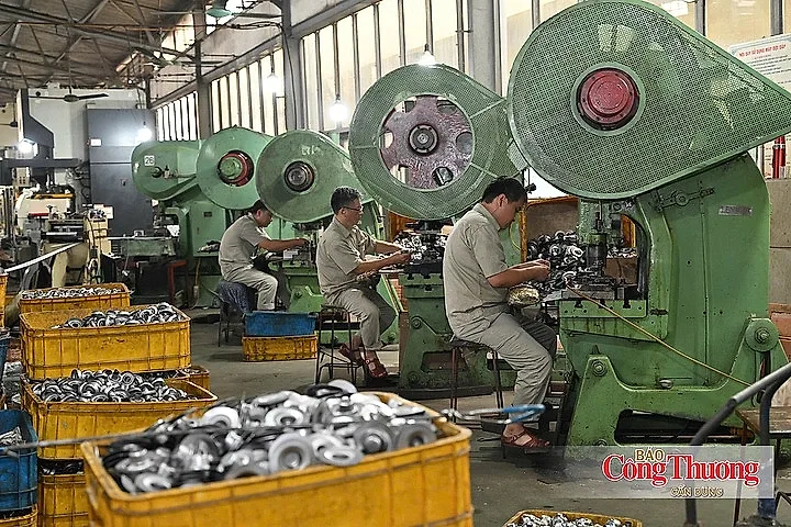 Tháo điểm nghẽn để doanh nghiệp nhỏ và vừa lớn mạnh