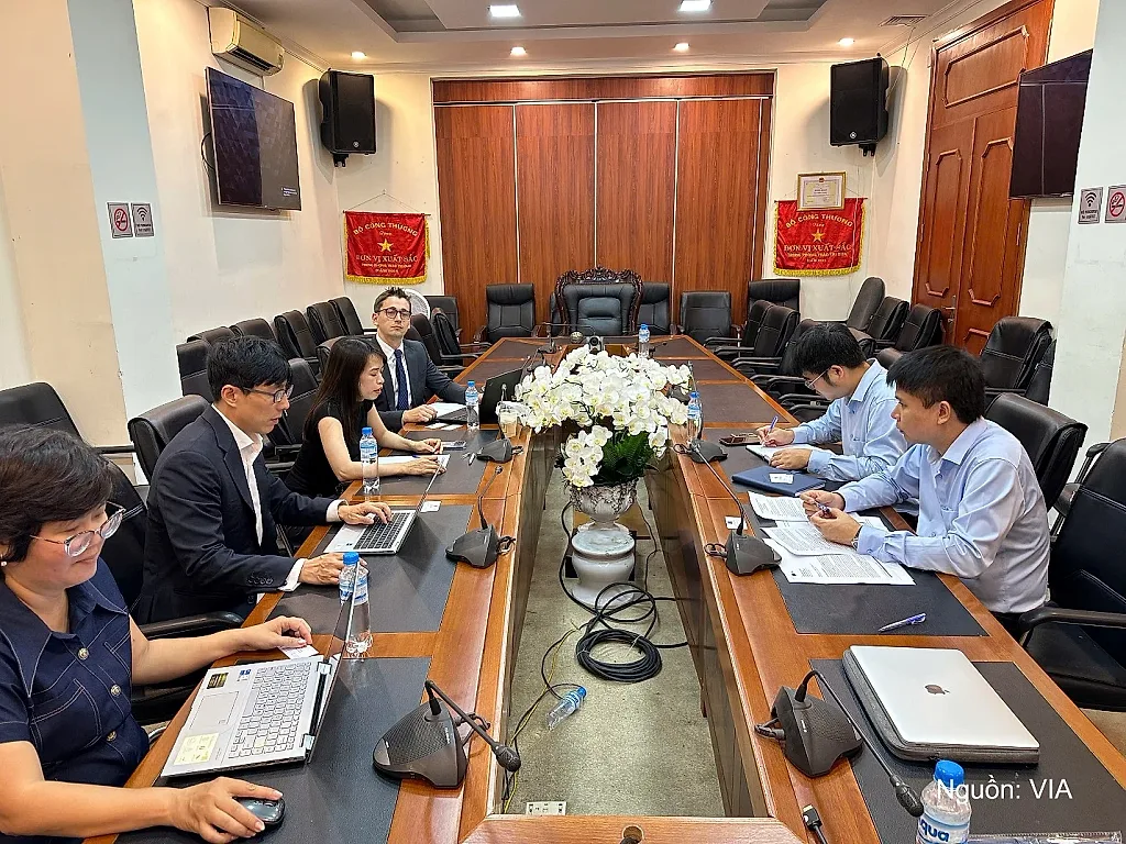 Tăng cường hợp tác Việt Nam - EU trong chuỗi cung ứng nguyên liệu thô