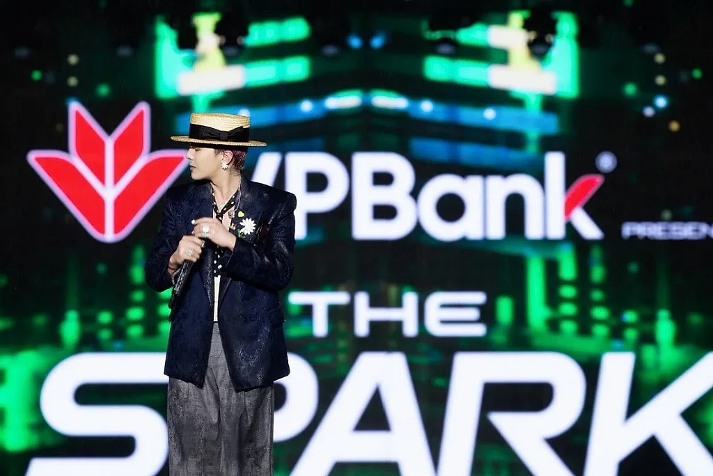Bộ đôi "3 bích” mới của fan Kpop Việt: VPShow và thẻ VPBank