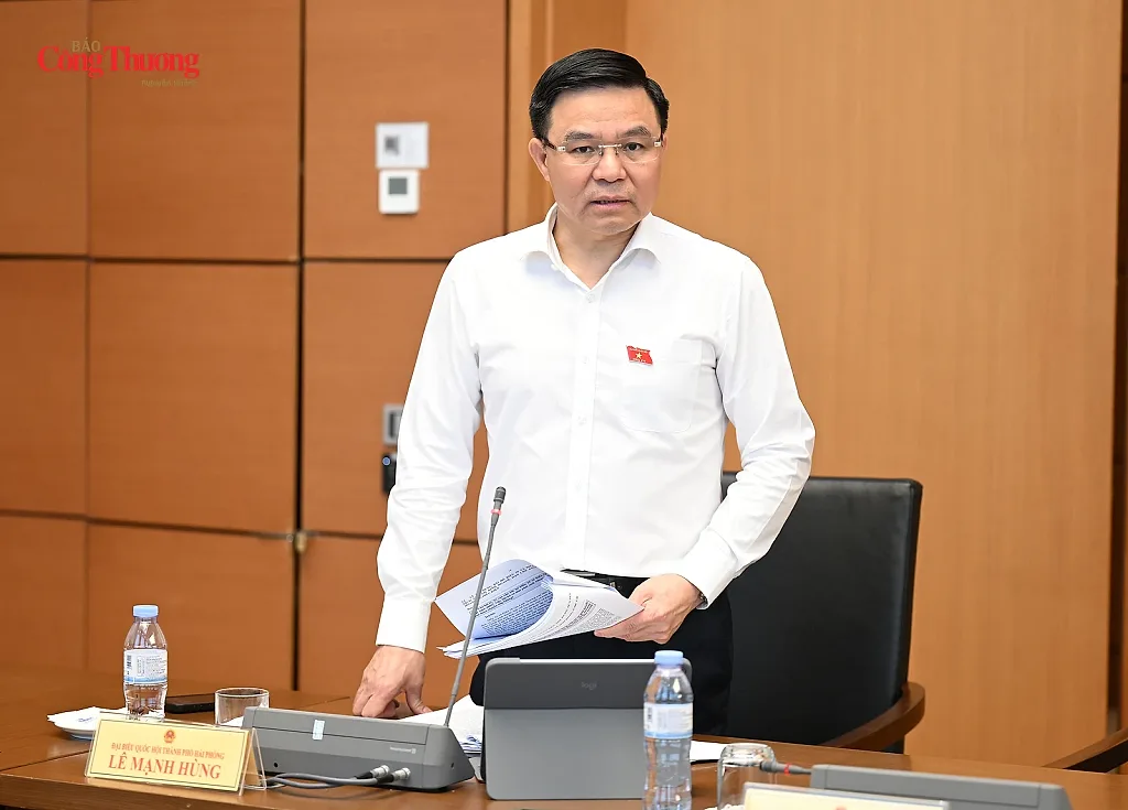 Bộ trưởng Lê Mạnh Hùng làm rõ một số vấn đề lớn của các dự án luật trong lĩnh vực Công Thương