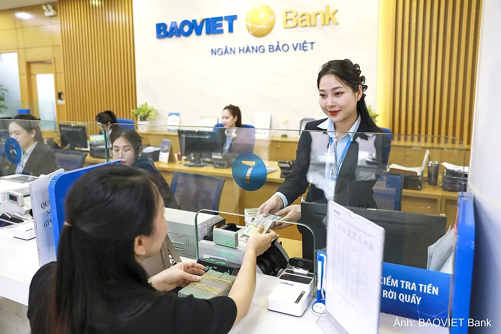 BAOVIET Bank 9 tháng: Đa dạng hóa nguồn thu, ưu tiên gia cố đệm an toàn