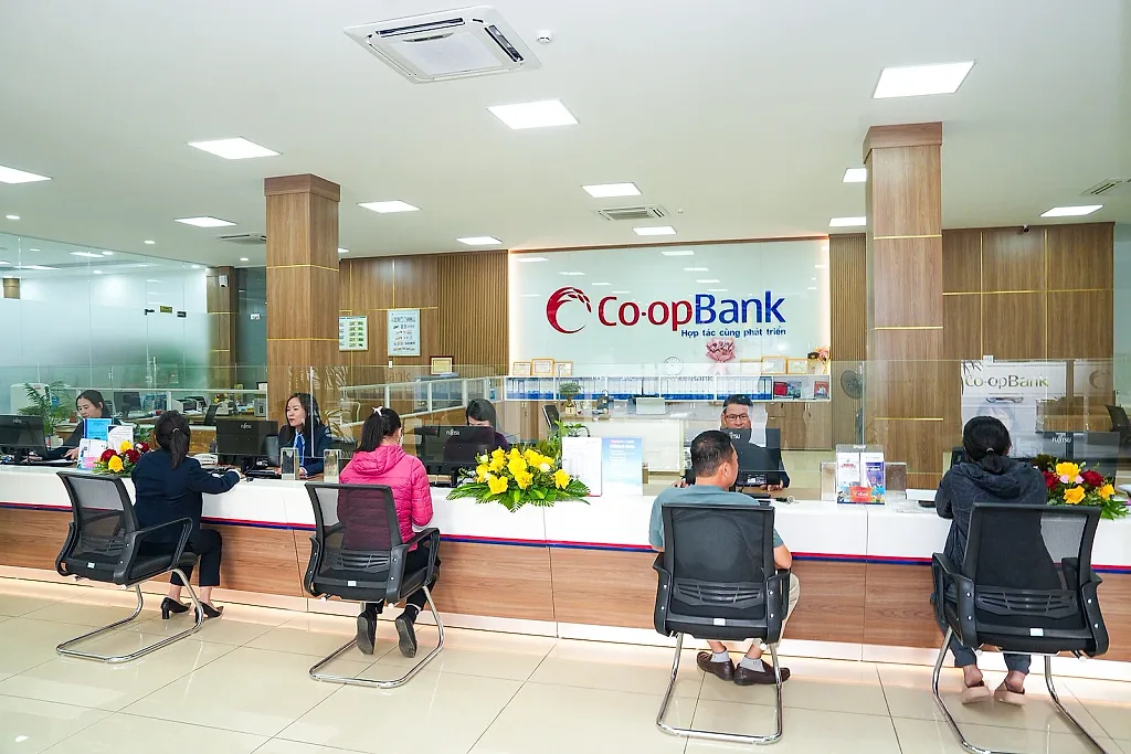 Co-opBank tiếp tục giảm lãi suất cho vay, đồng hành cùng hệ thống QTDND