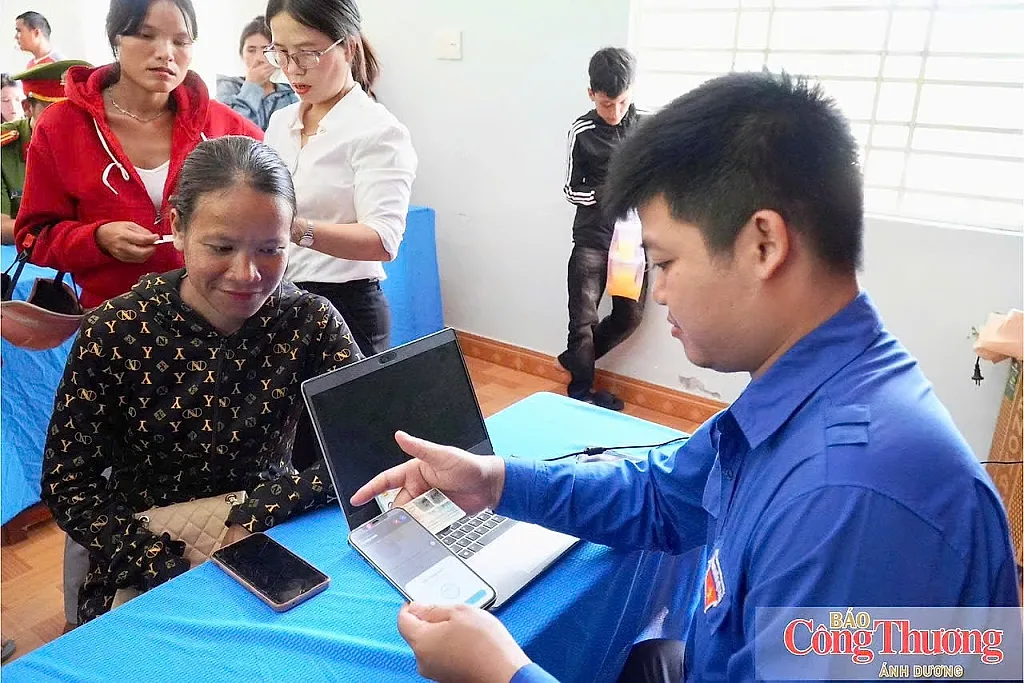 Quảng Ngãi: Những cách làm hay đưa dịch vụ công đến gần dân
