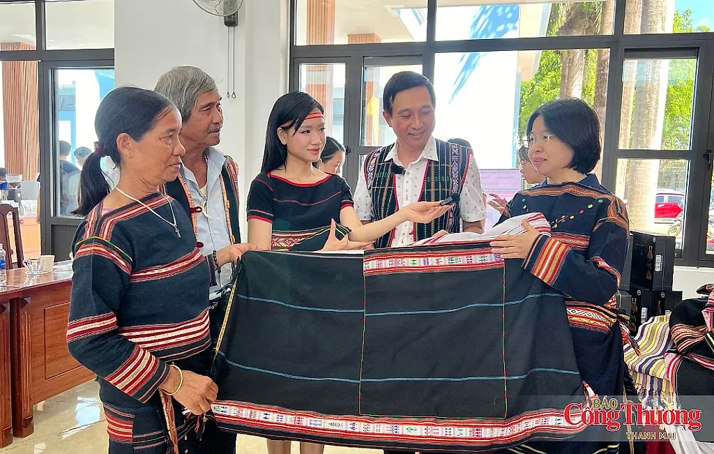 Gia Lai quảng bá nông sản và thổ cẩm Jrai trên sàn thương mại điện tử