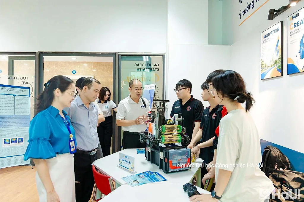Quy định mới về thời gian làm việc với nhân sự hỗ trợ giáo dục đại học